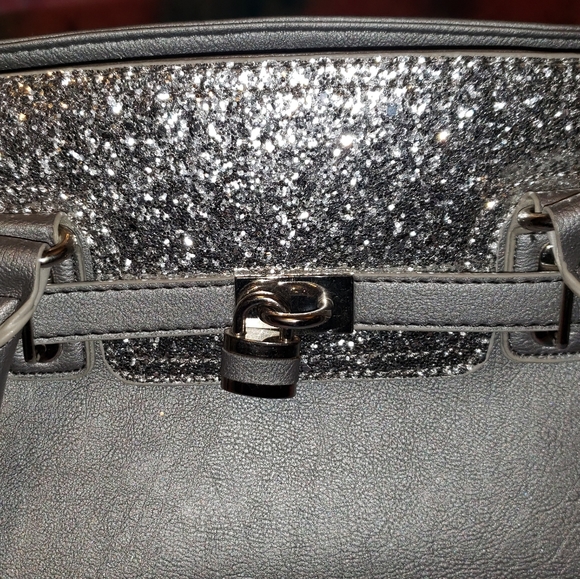 Apt 9 Gray and Silver Glitter Purse - Picture 11 of 12